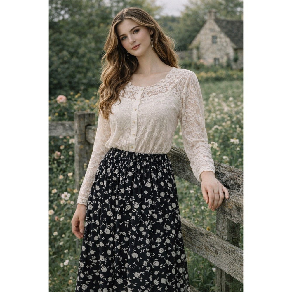 Yincro Maxi Skirt Womens M Black White‎ Floral Elastic Waist Cottagecore Boho